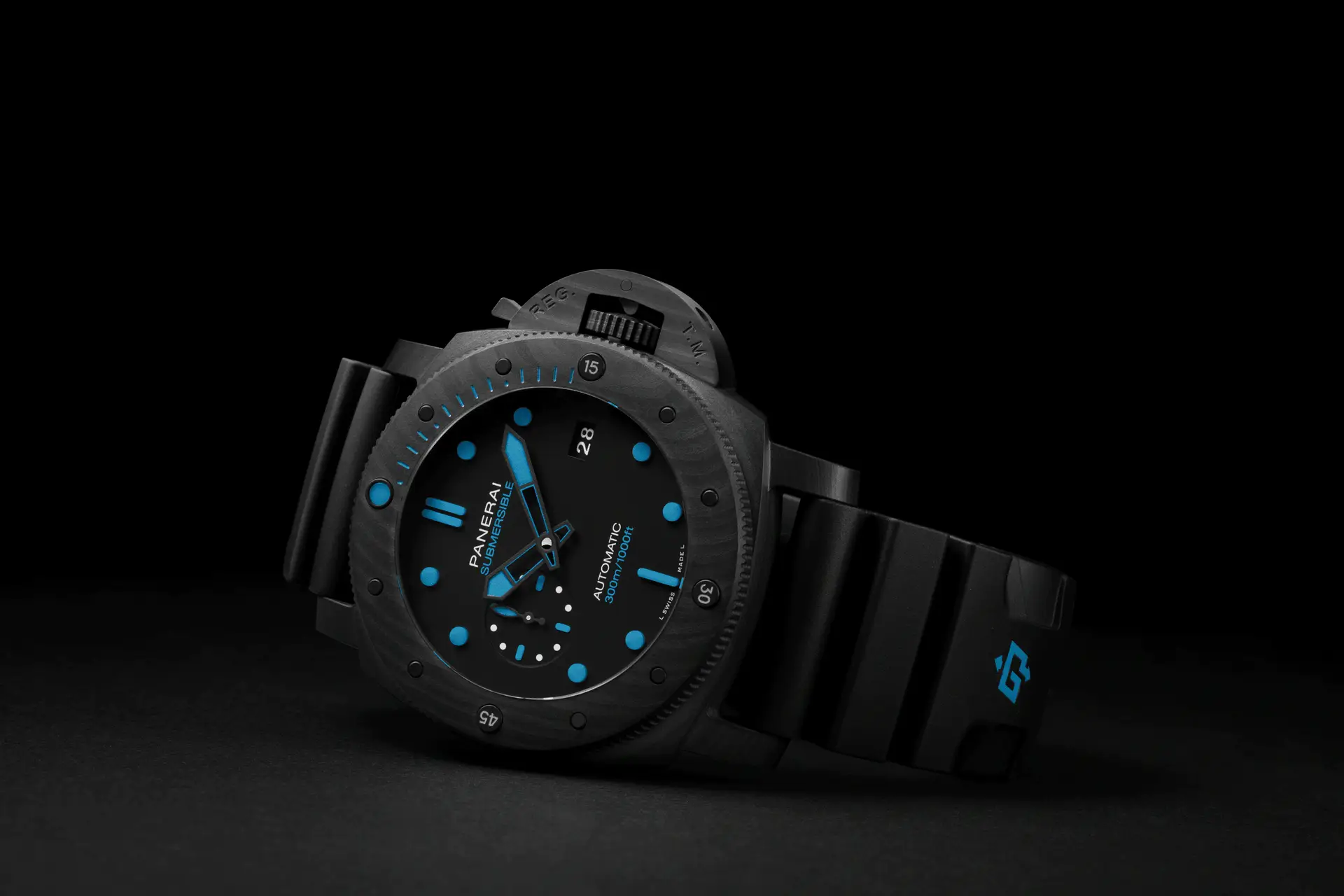 Panerai Submersible Carbotech 47mm PAM02616 Carollinum