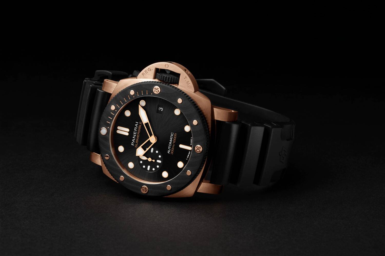 Panerai Submersible Quarantaquattro Goldtech Orocarbo PAM02070